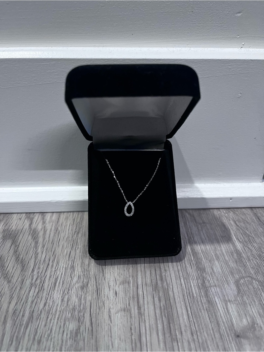 14K white gold necklace